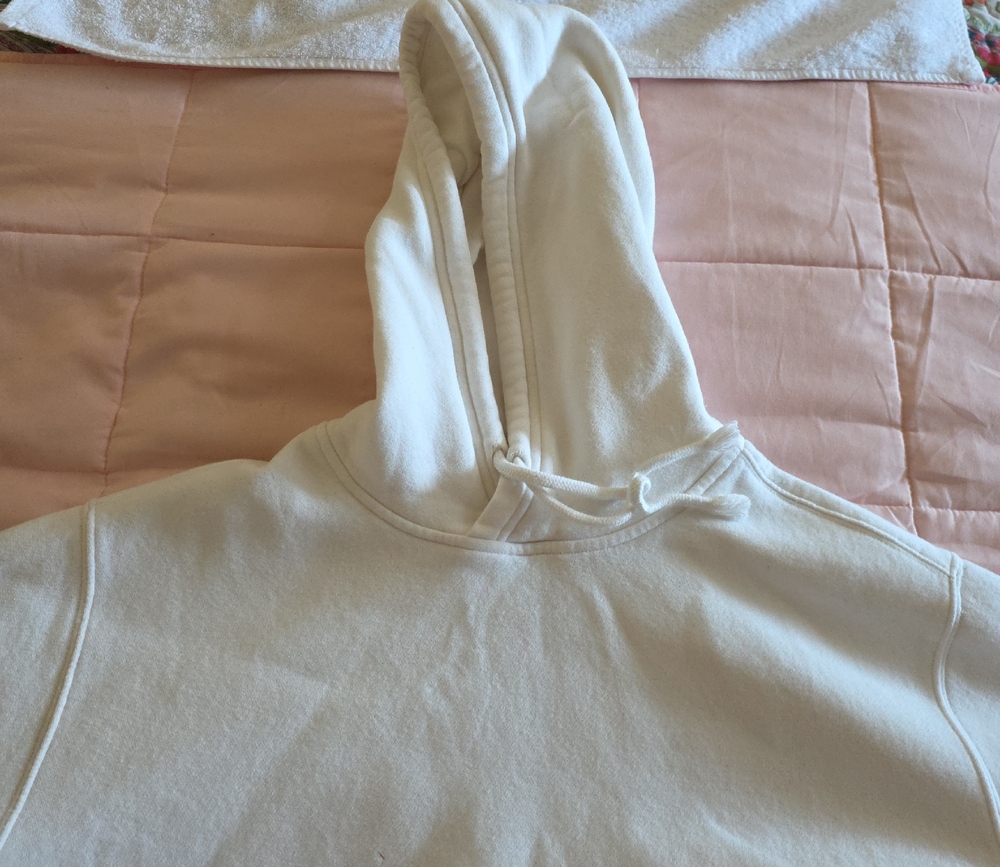 Hollister Women's White Hooded Sweatshirt